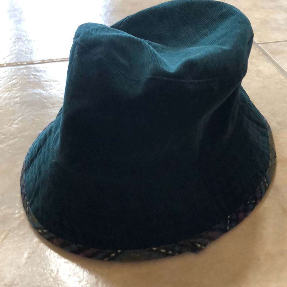 Reversible Hat. - image 5